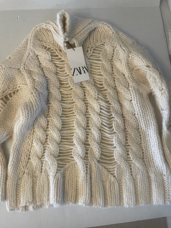 Zara Sweaters - Zara Ivory Open-Stitch Cable Turtleneck Sweater